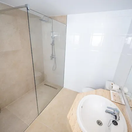 Aparthotel Prope Mare 3*